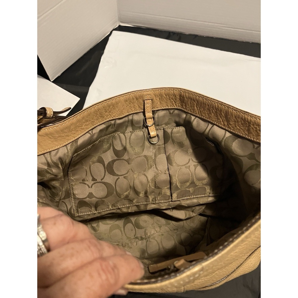 Vintage Coach Beige/ Tan  Pebbled Leather Slouchy Hobo Bucket Shoulder Bag 5715 - Picture 10 of 13